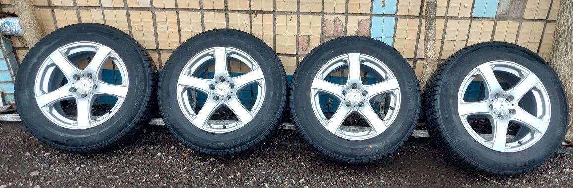 Диски R 17 5x114.3 резина гума Nexen 225/65/17