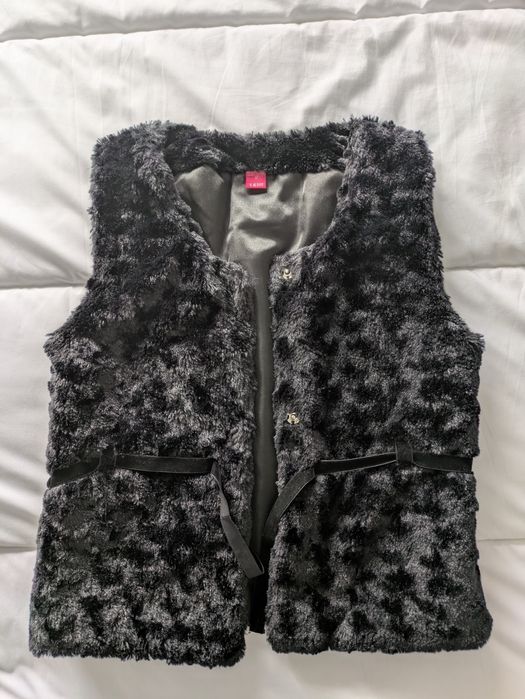 Colete S em pelinho estilo Zara