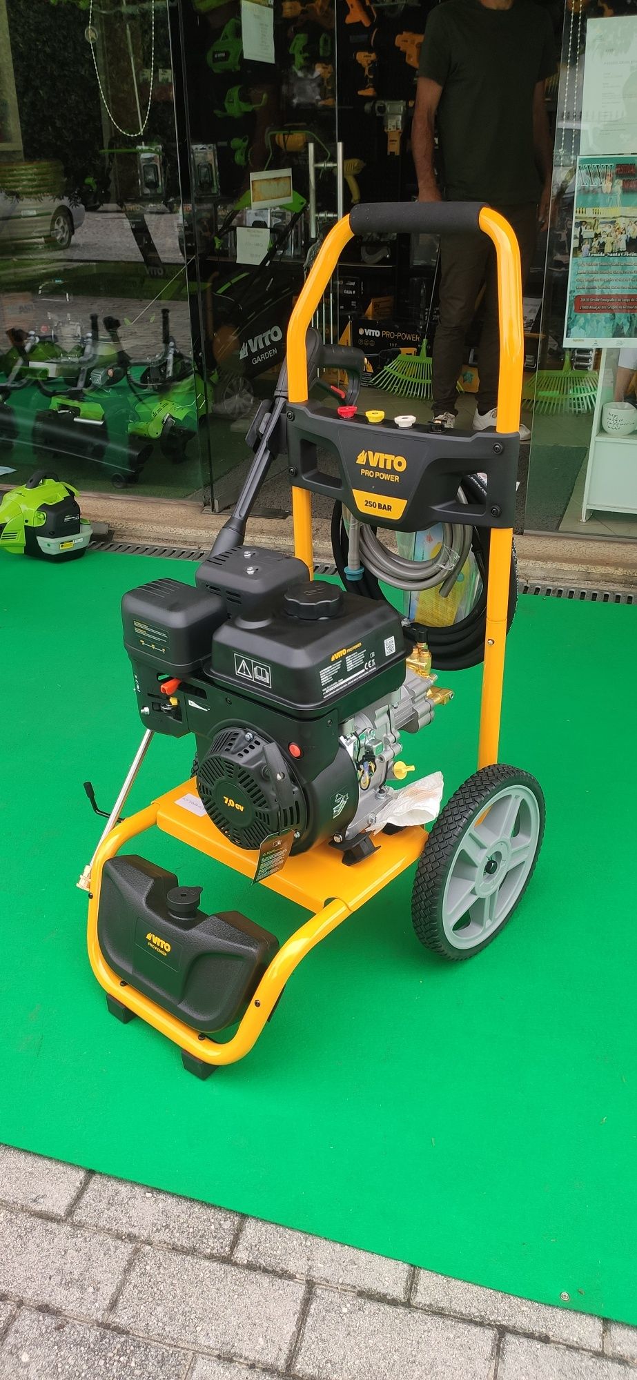 Máquina Lavar a Pressão a Gasolina Vito 250 Brs Motor 207Cc 7 CV