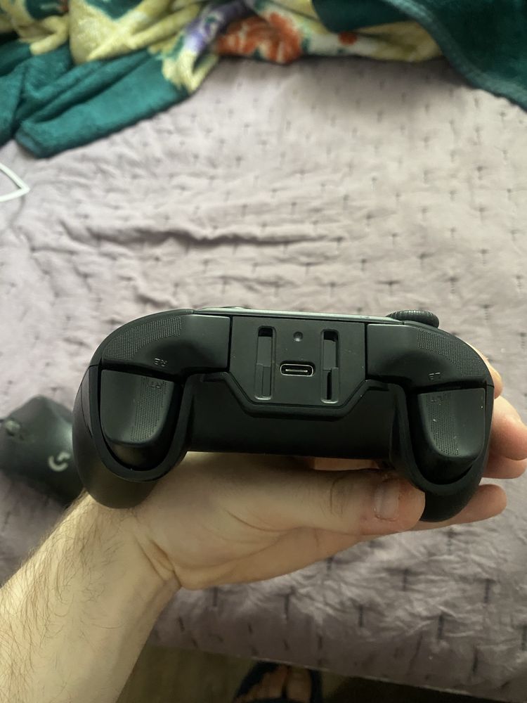 Flydigi vader 4 pro