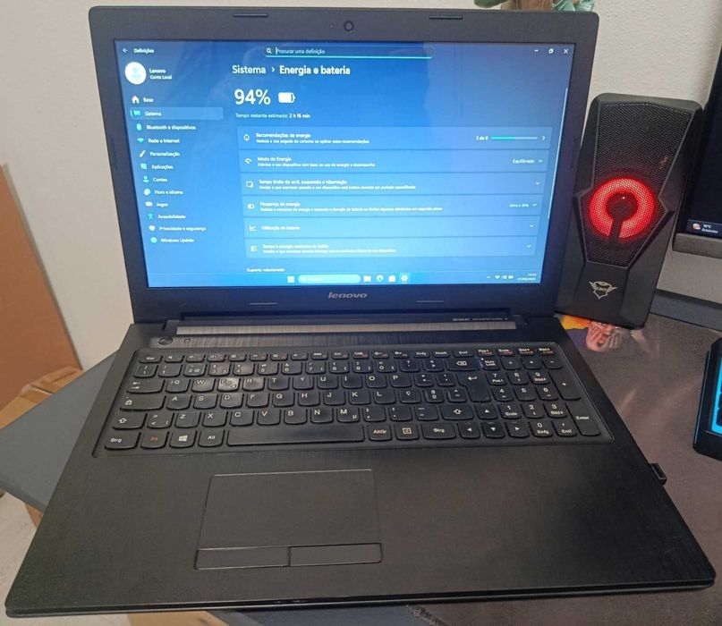 Computador Portátil Lenovo AMD