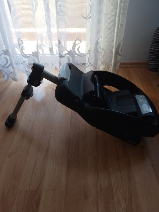 Maxi Cosi Easyfix z Isofix