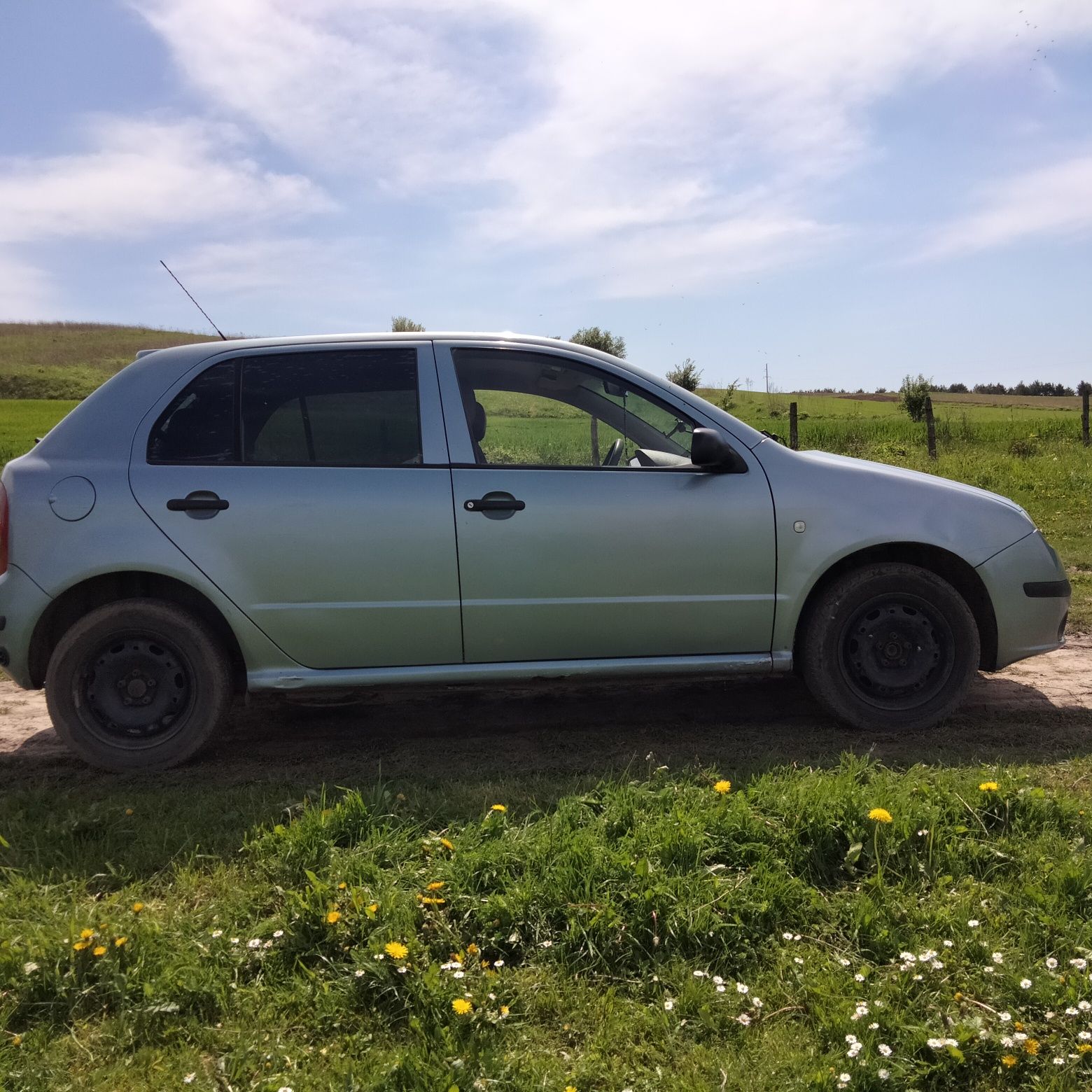 Продам автомобіль Skoda fabia