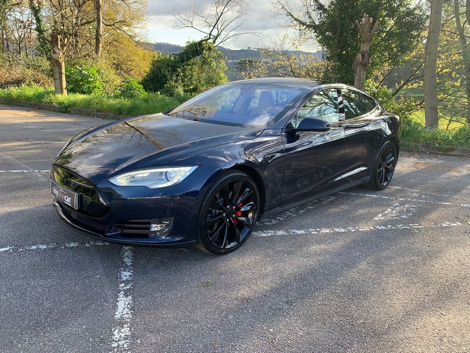 Tesla Model S P85D