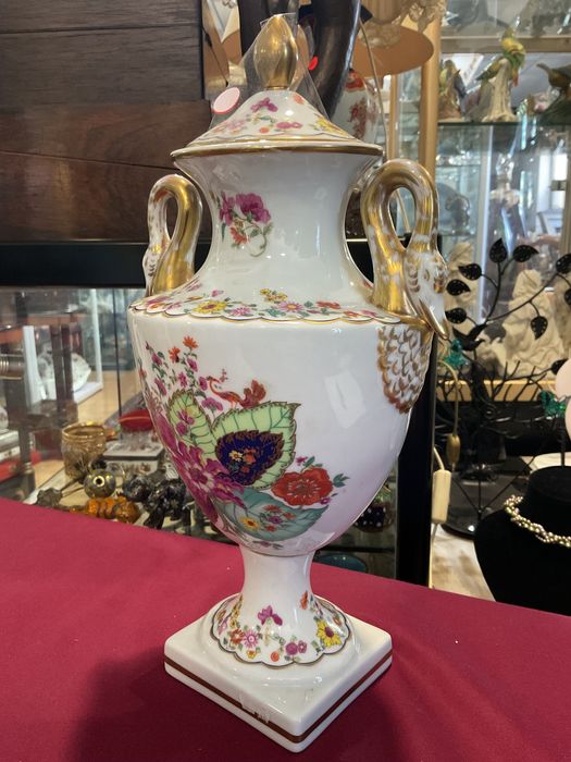 Jarra com tampa folha de T.     34x18 cm ,anúncios abaixo