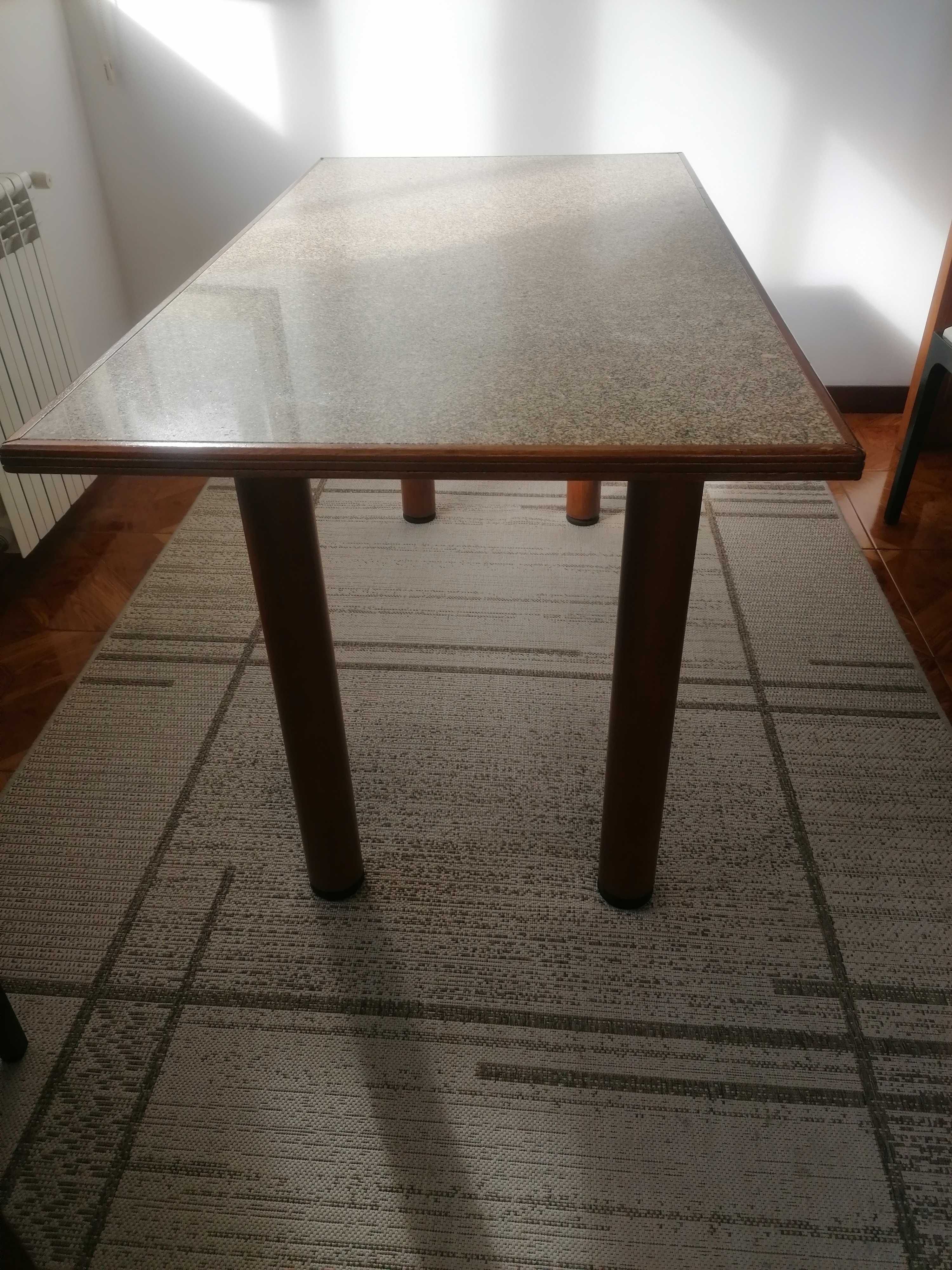 Mesa em Granito como nova