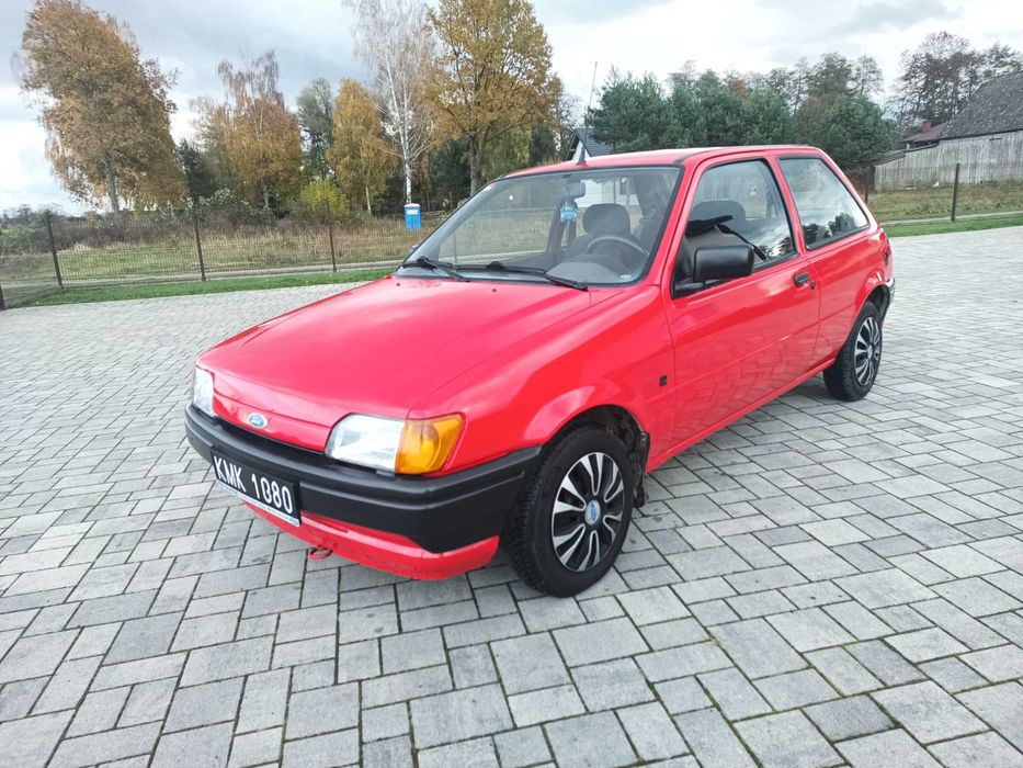 Fiesta mk3 na czarnych tablicach