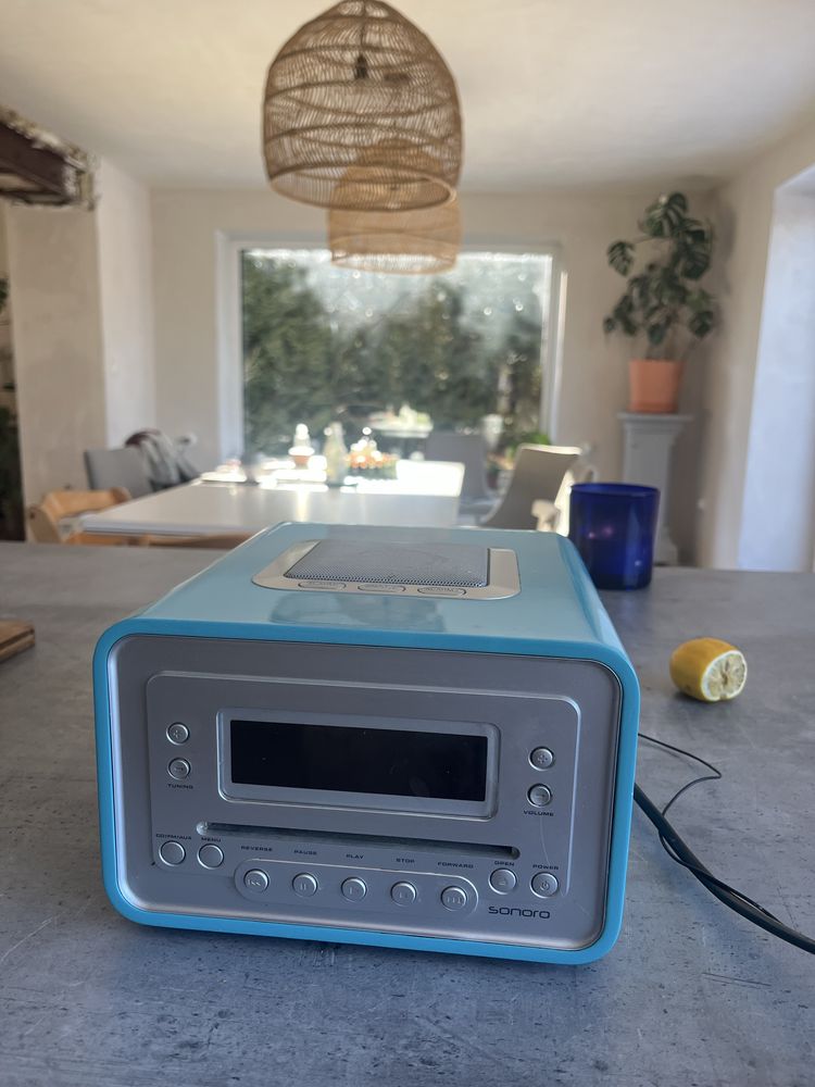 Radio sonoro cube