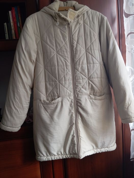 Ciepły zimowy płaszcz