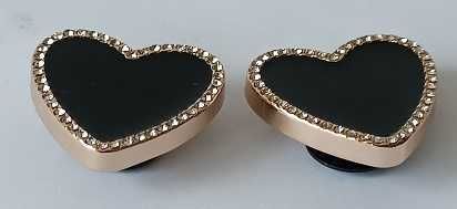 Przypinka Jibbitz Charms Pin Do Butów Crocs Black Heart Gold Outline