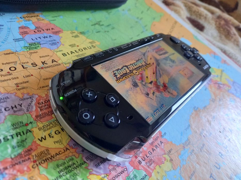 Konsola Sony psp 3004 (3000) stan idealny 64gb 100 gier