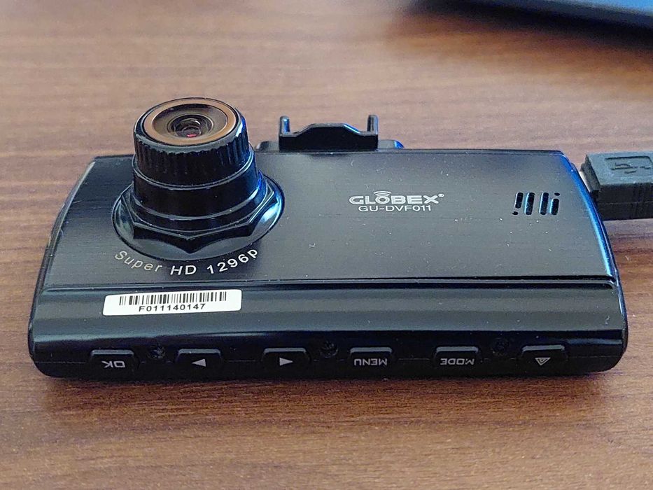 Відеореєстратор Globex GU-DVF011 (на запчастини або ремонт)