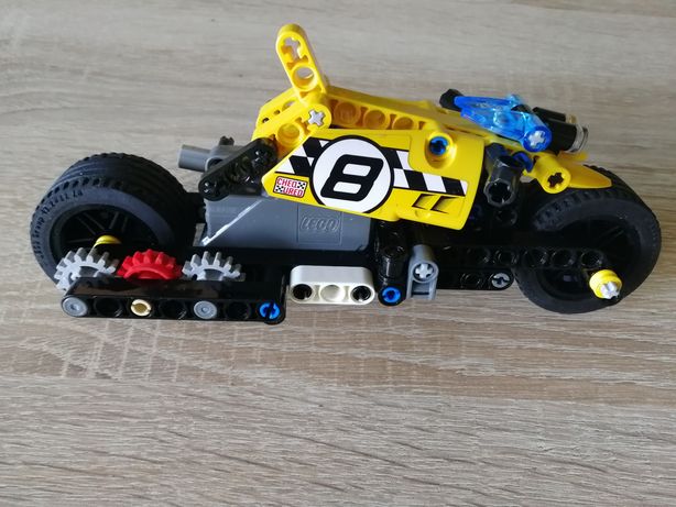 Lego technic 42058 motocykl kaskaderski