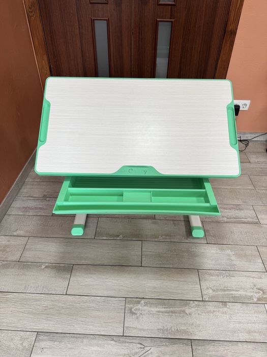 Парта трансформер Cubby