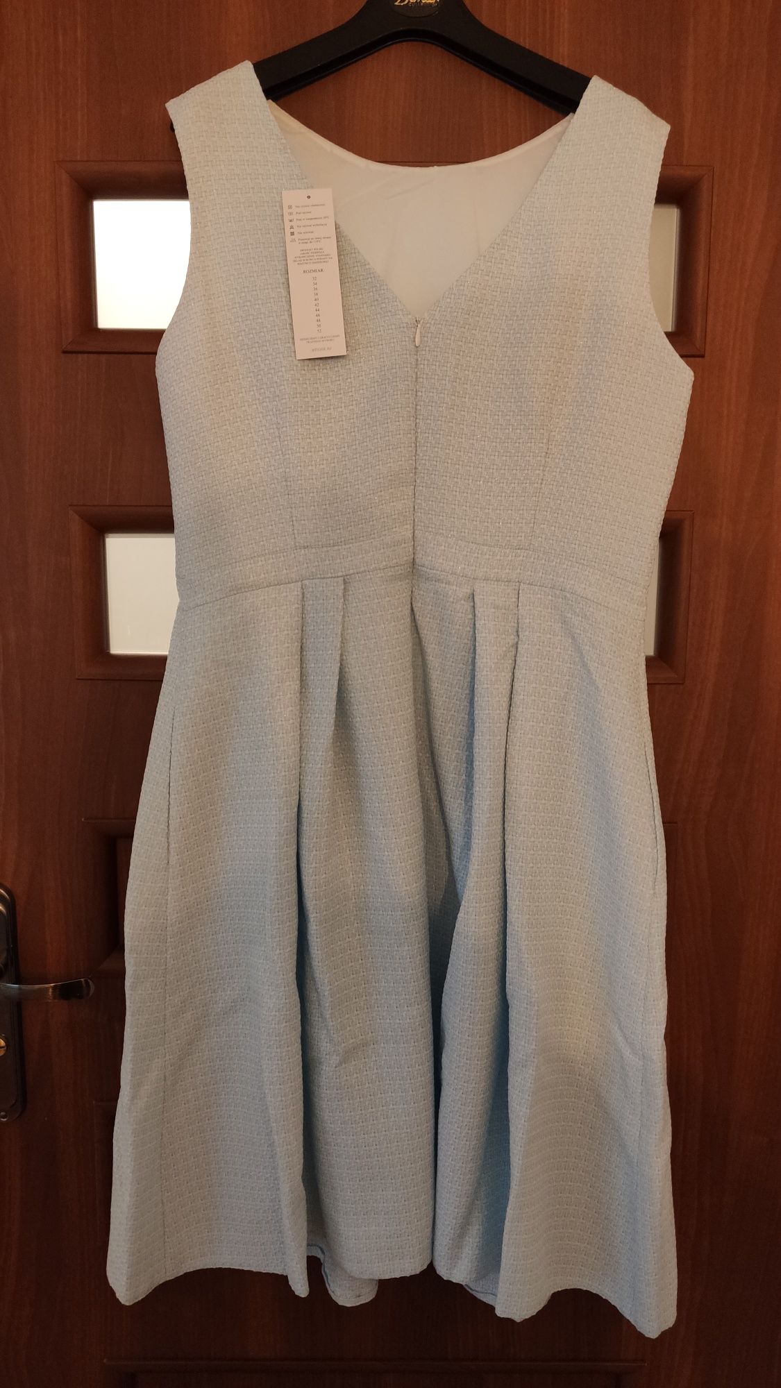 Błękitna sukienka na wesele chrzciny komunię