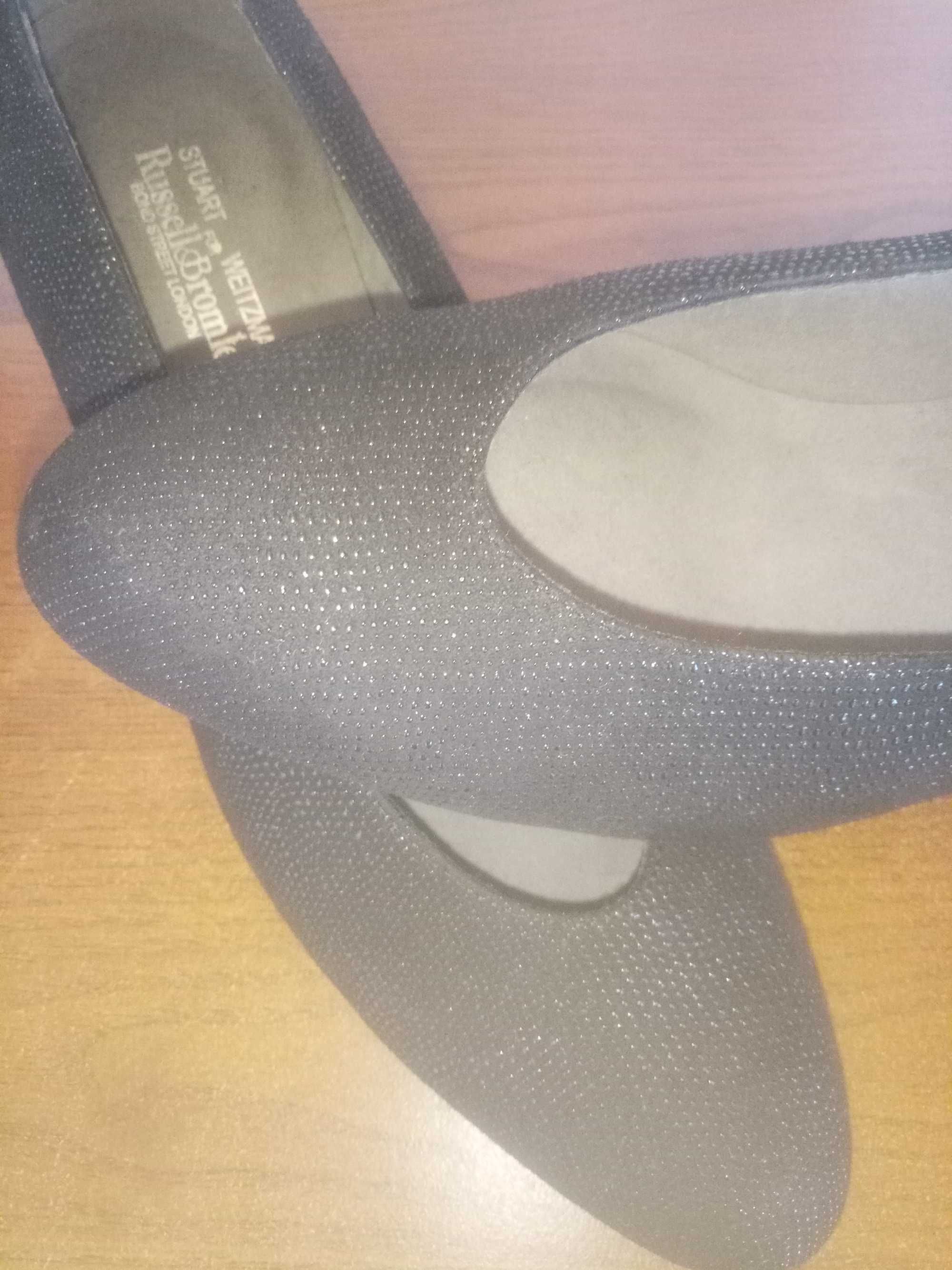 Czółenka Stuart Weitzman for Russell Bromley