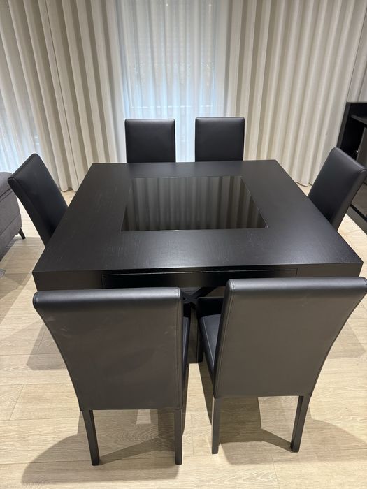 Movel de sala de jantar.