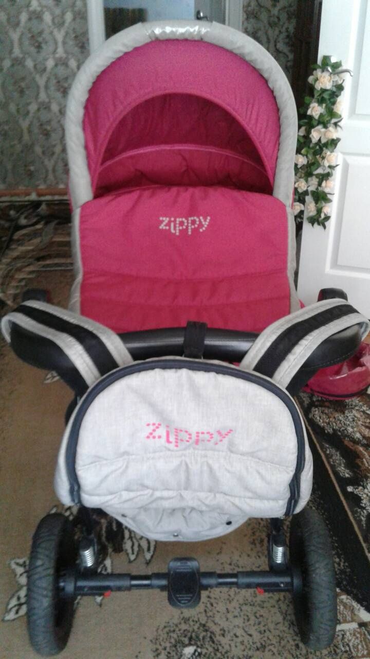 Продам коляску Zippy Sport 2в1