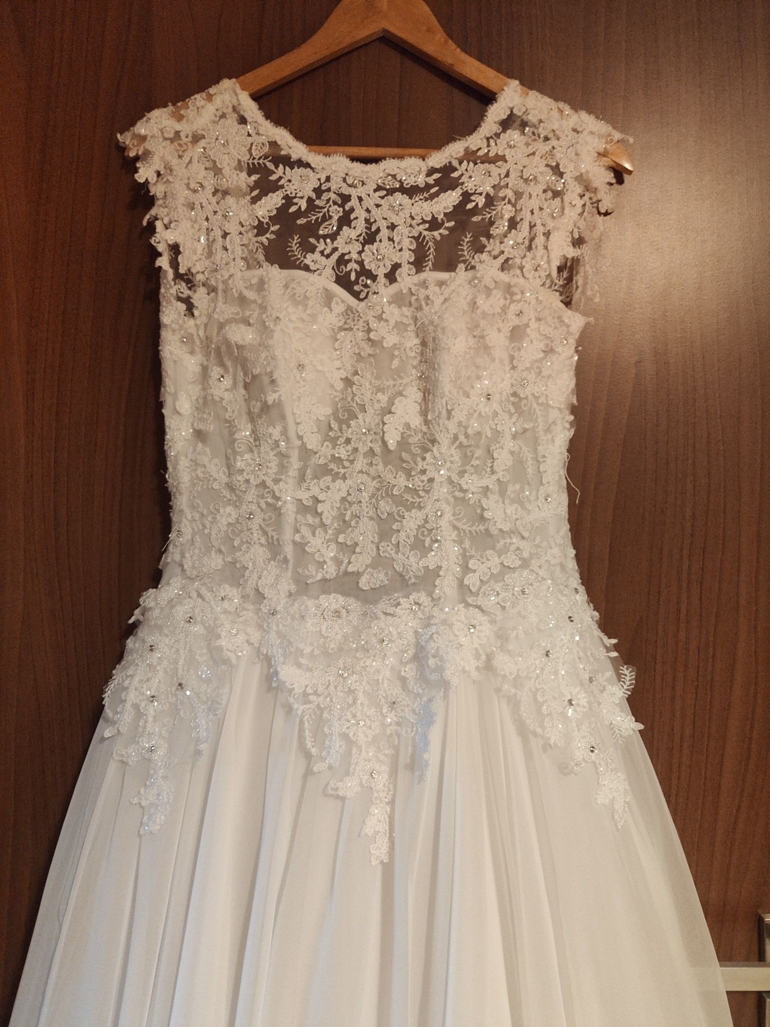 Suknia ślubna, biała, 160cm +7cm obcas