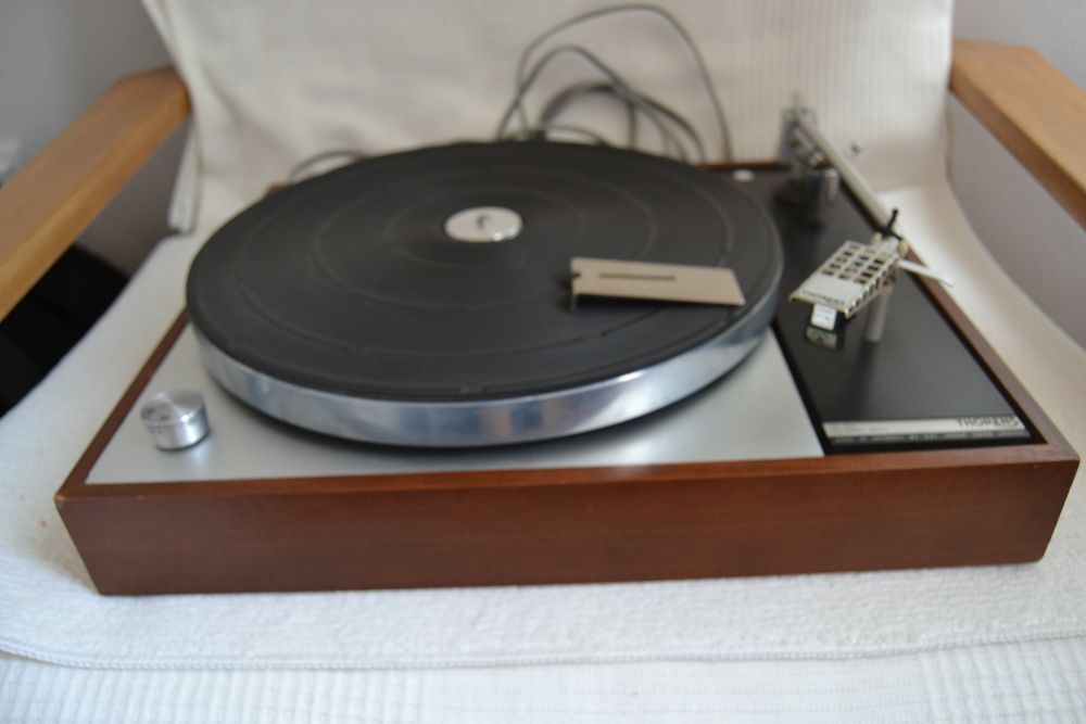 Gira-disco Hifi Vintage Thorens TD 150 Turntable Record Player Revisto