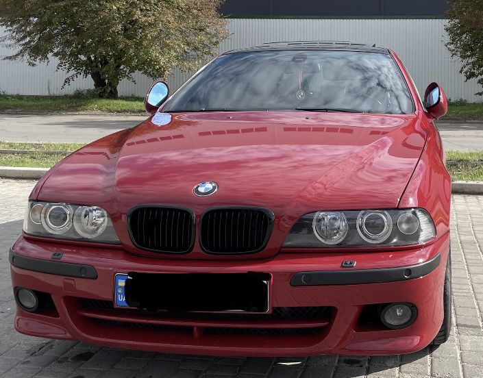 Бампер передний е 39 м пакет BMW бмв е 39 красный