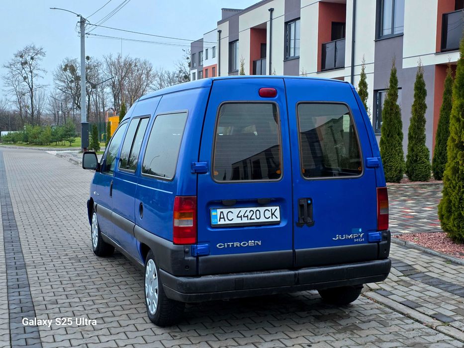 Оригінальний пасажир Citroen Jumpy 2005року 2.0д в рідній фарбі