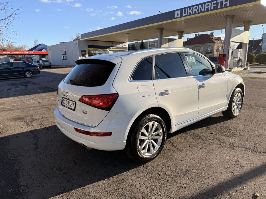 Продам Audi Q5 2015 року в топовій комплектації