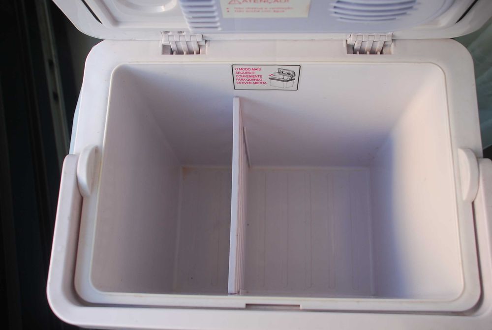 Caixa Fefrigeradora Termoeléctrica