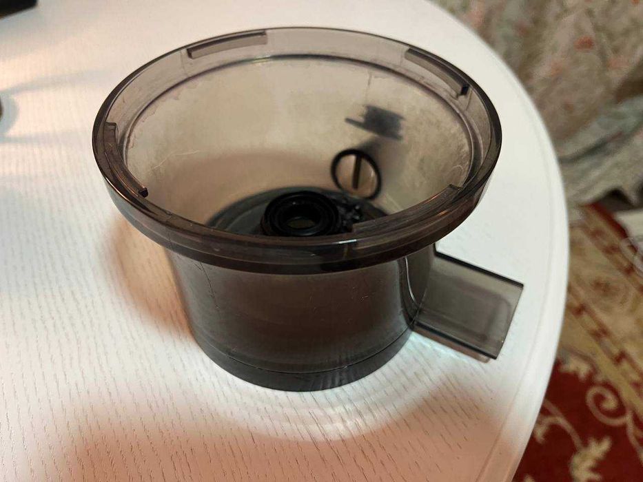 Шнековая соковыжималка Panasonic MJ-L500