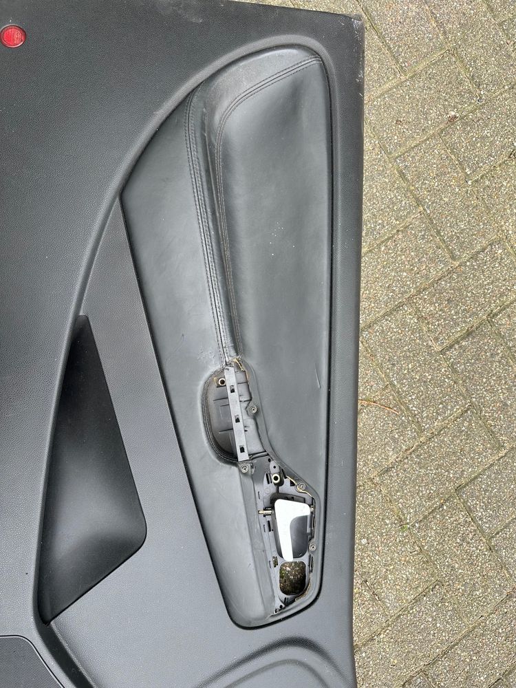 Quartelas frente seat ibiza 6k2 cupra em pele