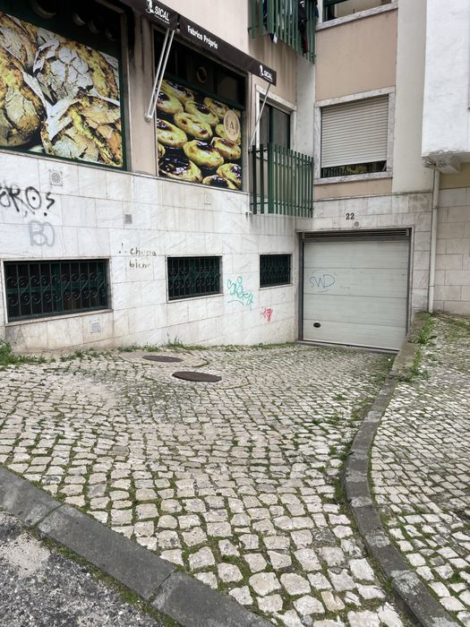Garagem Massamá - Junto Edificio Iberopa e Mercadona