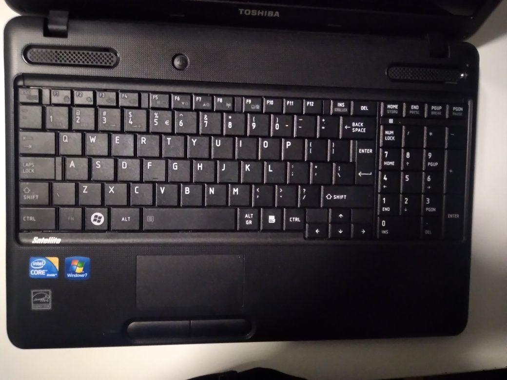 Laptop toschiba SPRAWNY