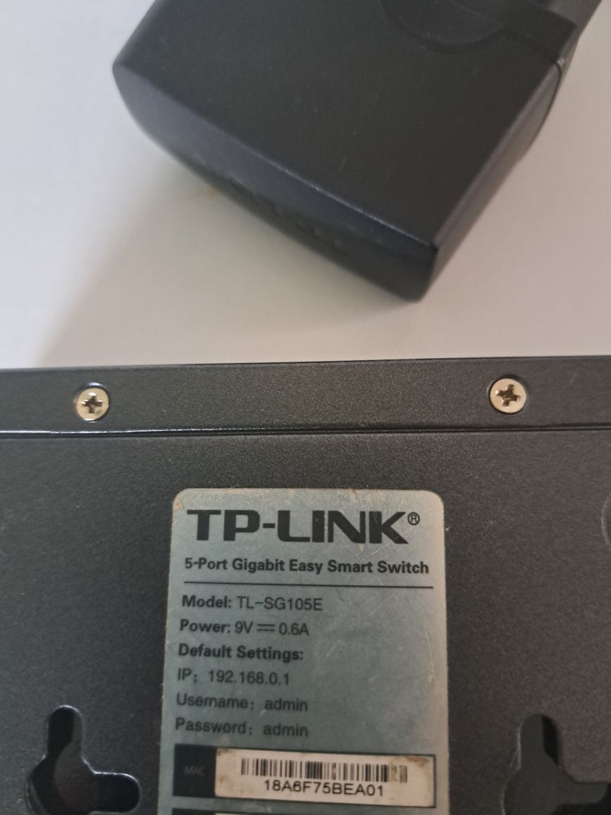Switch 5 portas gigabit tp-link SG105E