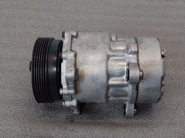 Compressor AC VOLKSWAGEN Golf IV (1J1)