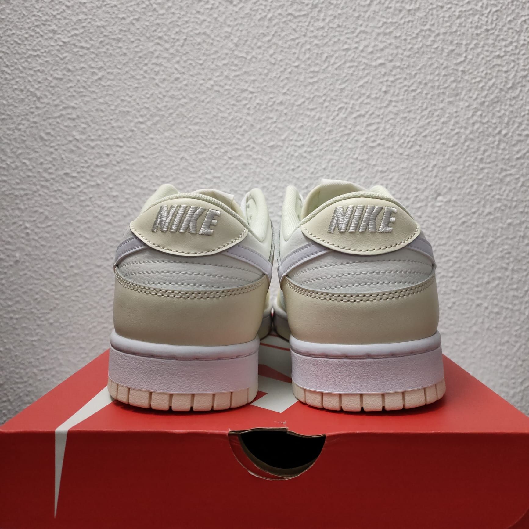 Dunk Low Retro Coconut Milk