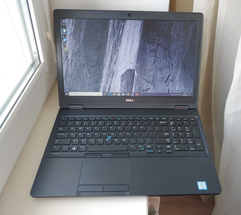 Dell Latitude 5580 15.6" i5-7300u 3.2GHz 8GB ssd 256GB