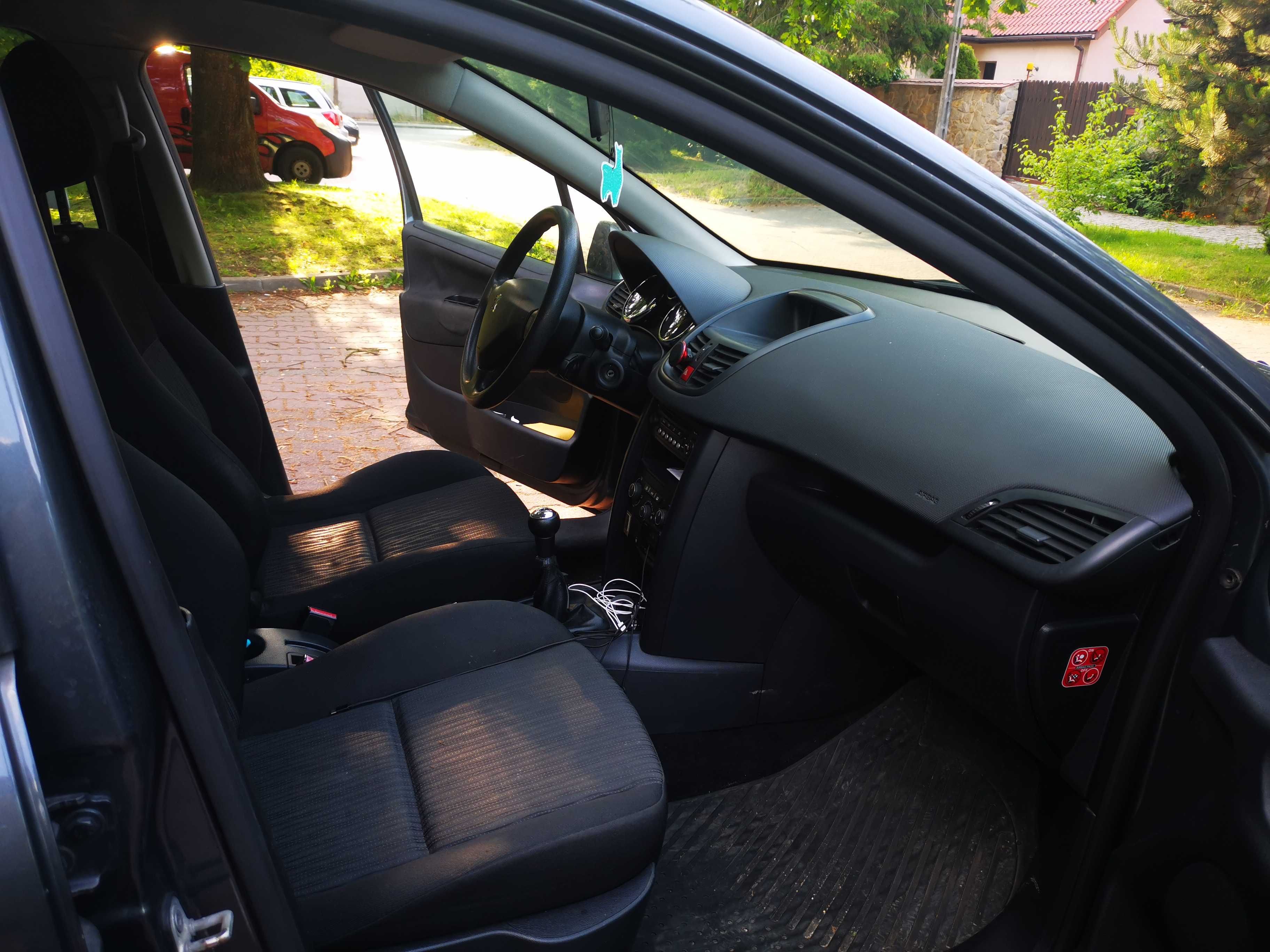 Peugeot 207 sw 1.6 hdi