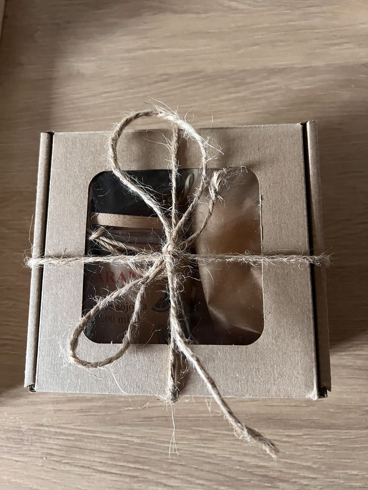 Box prezentowy świeca sojowa i wosk do kominka