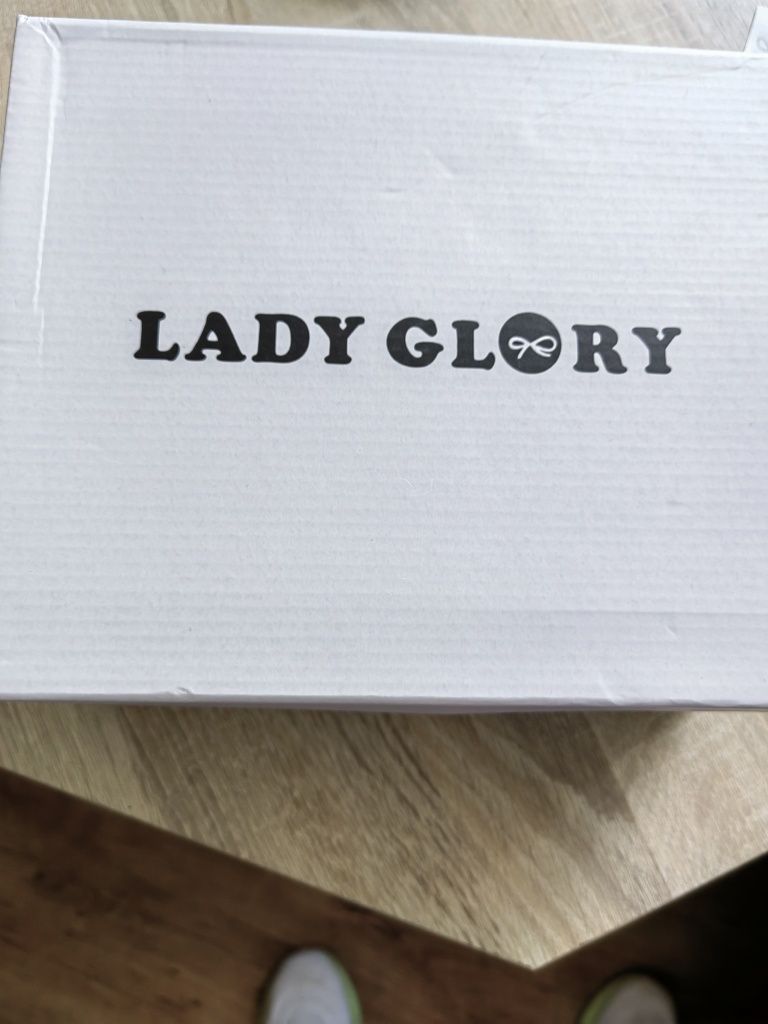 Buty damskie firmy Lady Glory