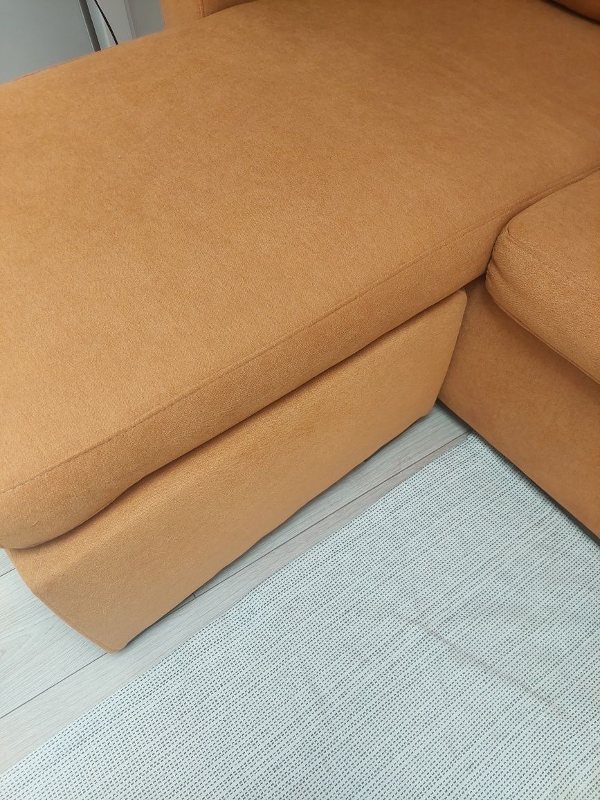 Baixa de preço - Sofá de 3lugares com chaise longue como novo