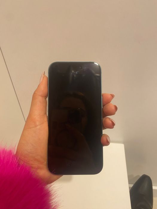 iPhone 16 como novo