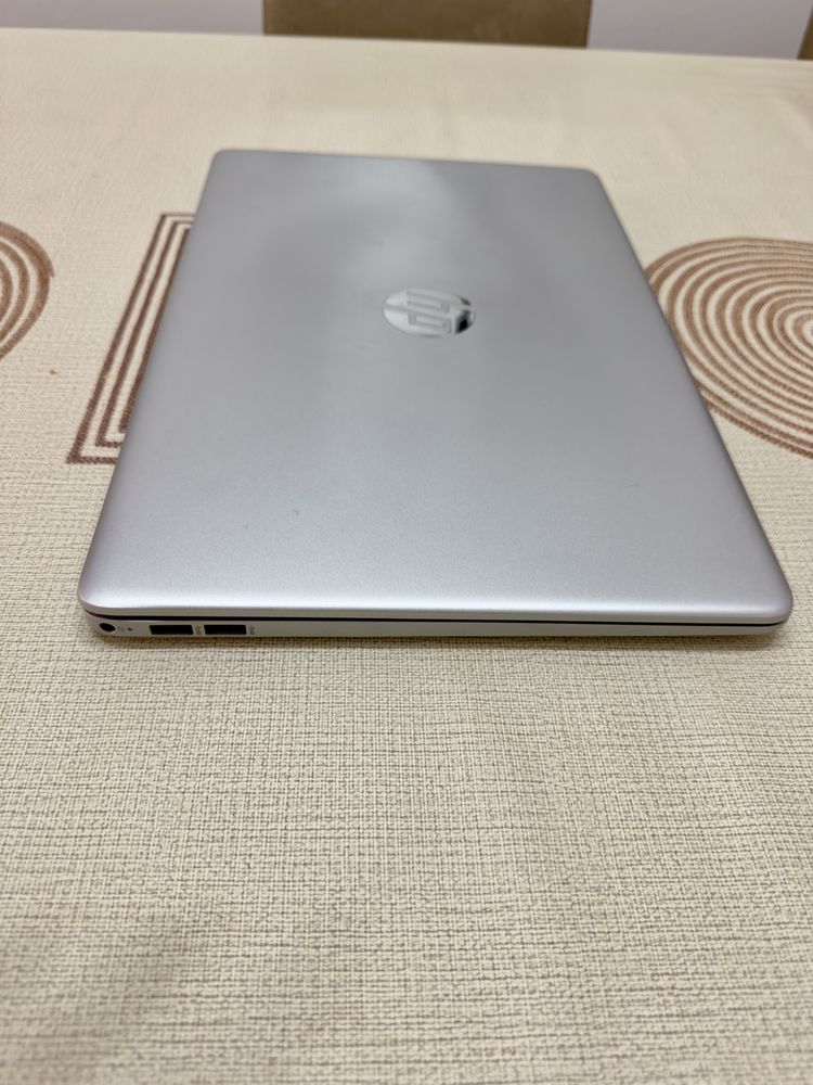 Hp 15s Ryzen 7 1TB C/Novo