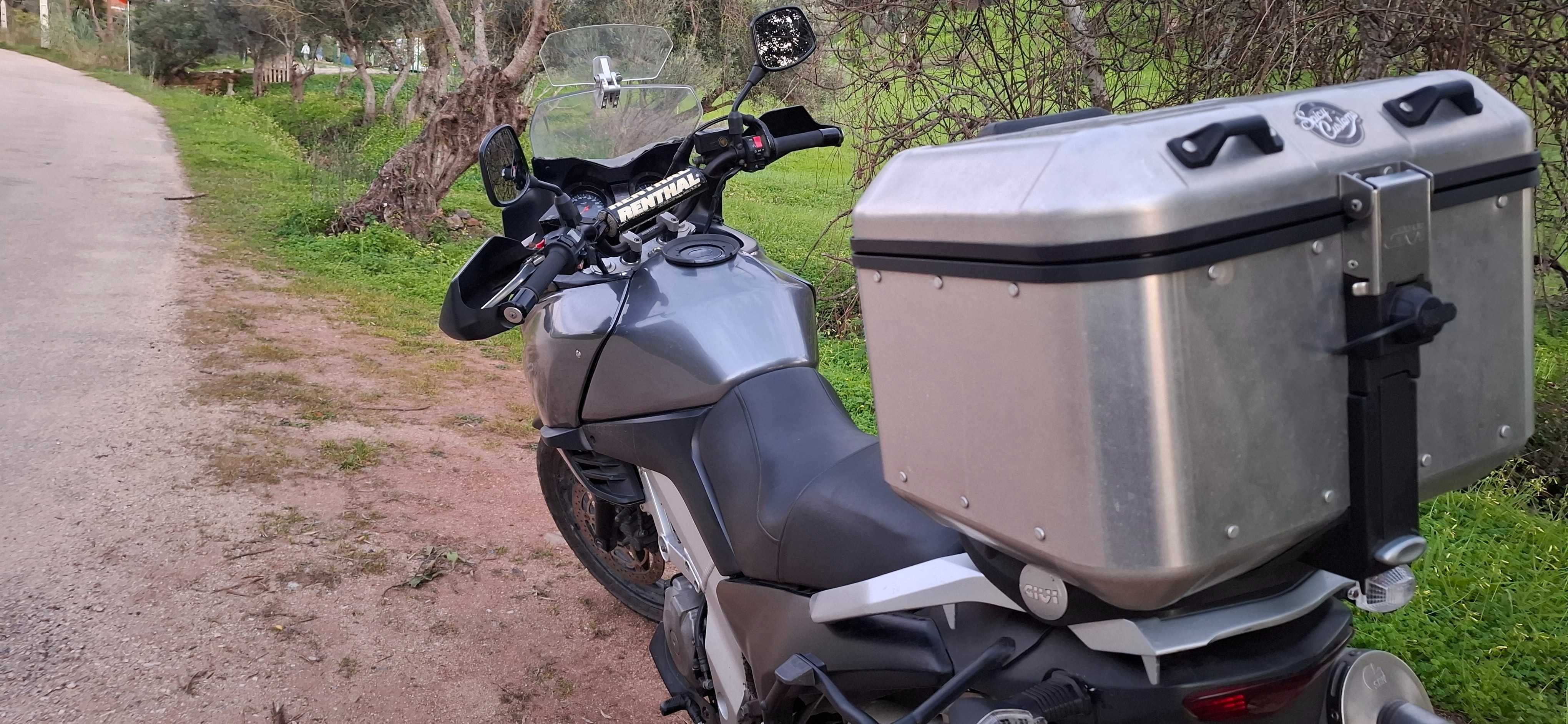 Suzuki DL1000 V strom 2002