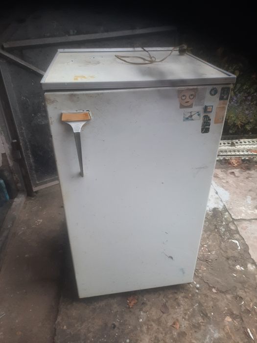 Холодильник в рабочем состоянии общий обм160 дм