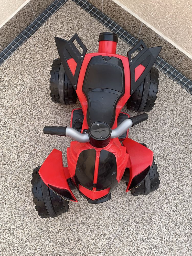 Carro elétrico para criança