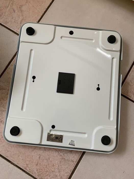 Электронные весы для новорожденных momert