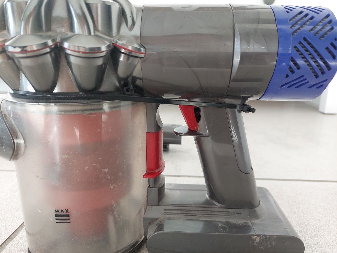 Dyson v6 absolute stan jak na zdjęciach-
