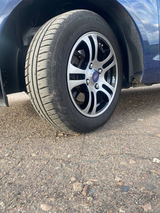 Ford fiesta MK7 2013