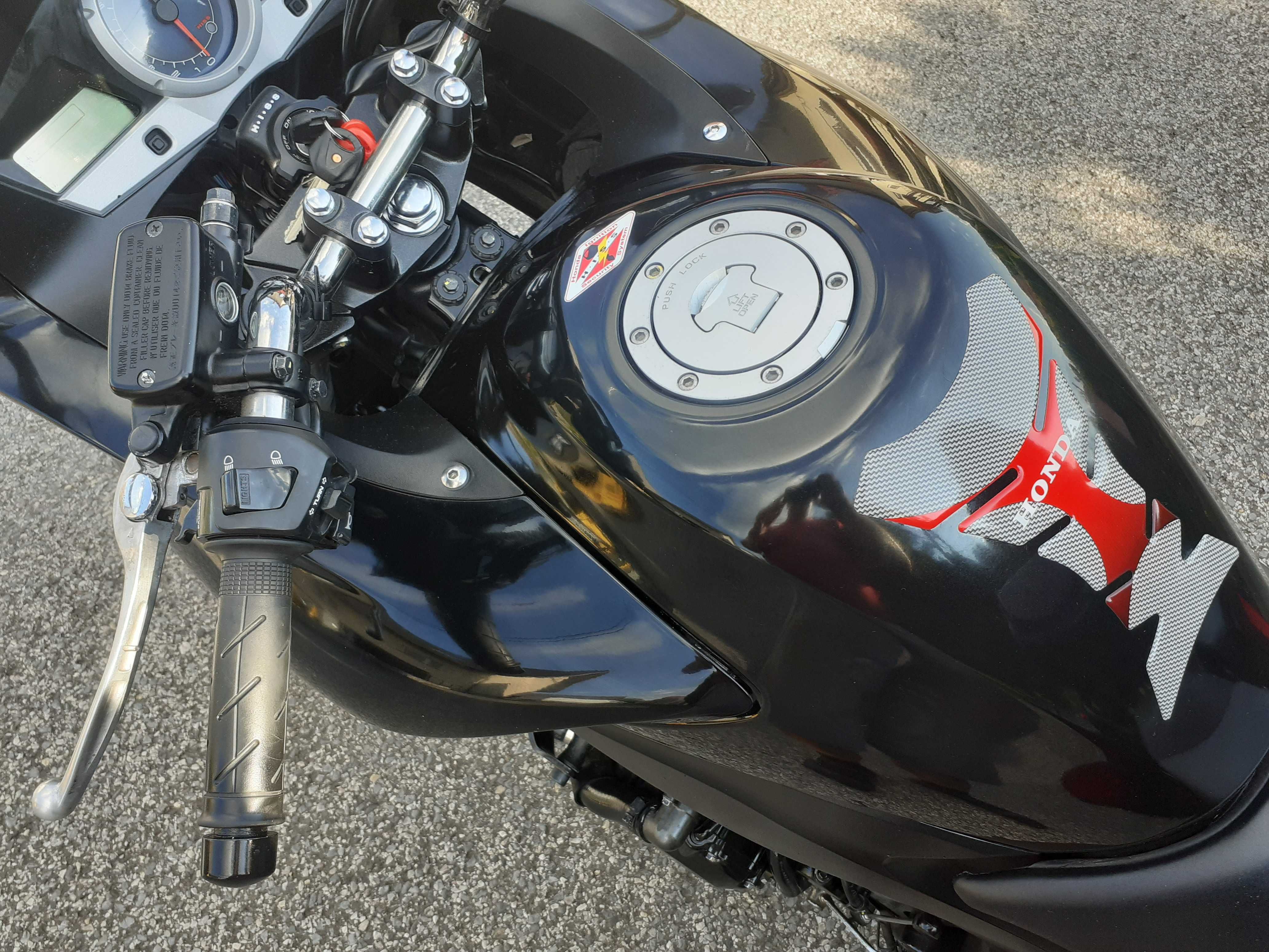 CBF1000 z 2014r mały przebieg 28871 km. oryginalny lakier mt xj cb