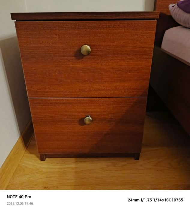 Łóżko sypialniane, meble, szafki,LED